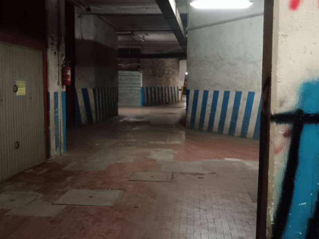 locale di sgombero in vendita a Roma in zona Alessandrino
