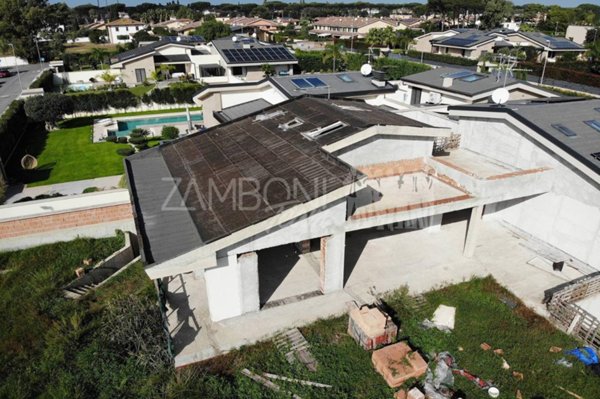 casa indipendente in vendita a Roma in zona EUR