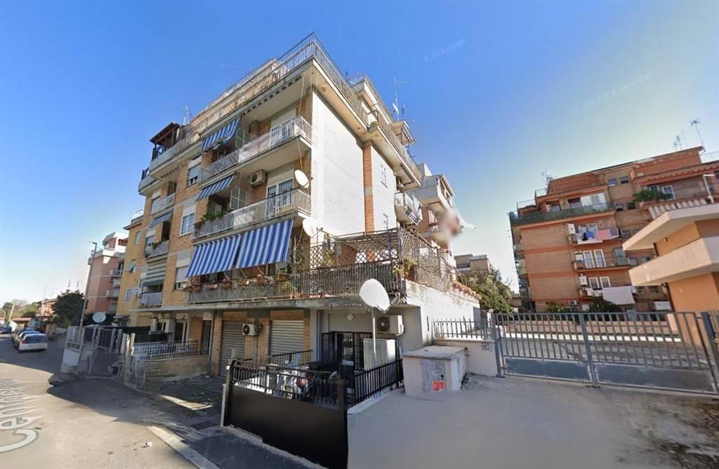 appartamento in vendita a Roma in zona Alessandrino