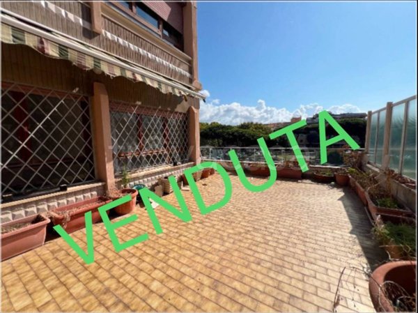 appartamento in vendita a Roma in zona Ostia