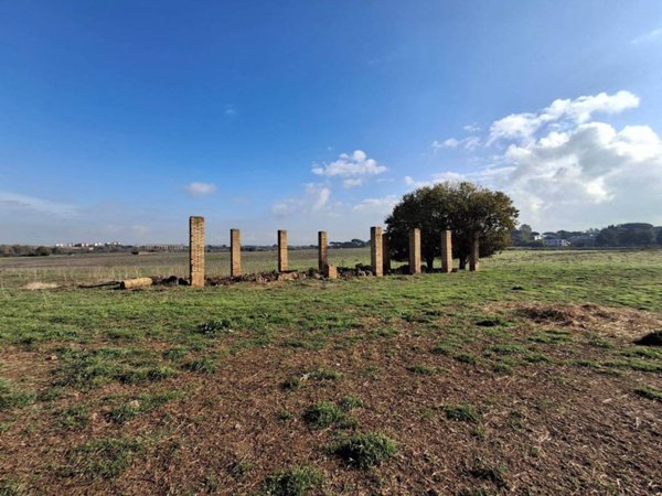casa indipendente in vendita a Roma in zona Appio Pignatelli