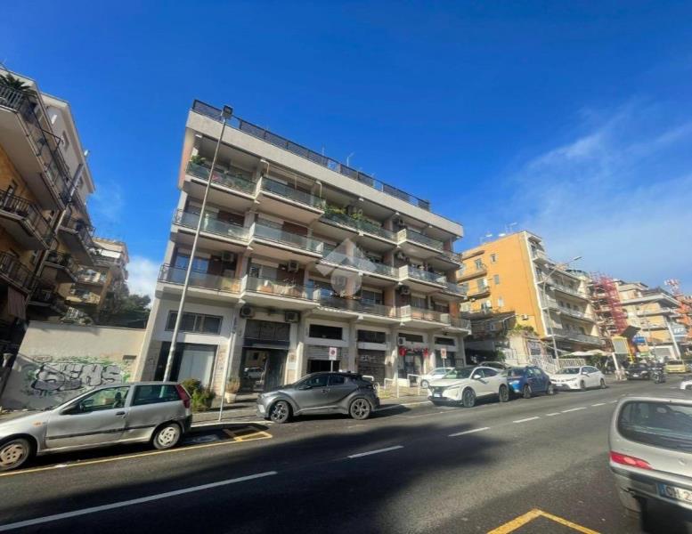negozio in vendita a Roma in zona Primavalle