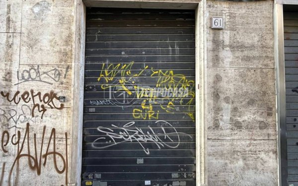 appartamento in vendita a Roma in zona Tuscolano