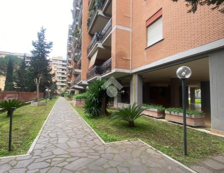 appartamento in vendita a Roma in zona Cinecittà