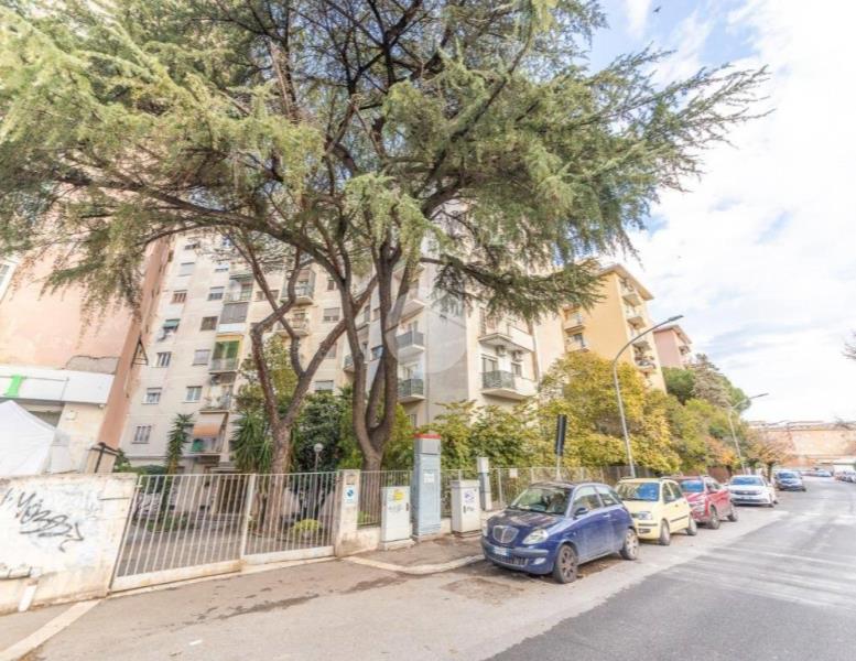 appartamento in vendita a Roma in zona Cinecittà