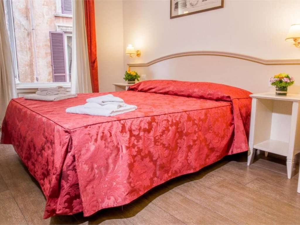 appartamento in vendita a Roma in zona Parione/Sant'Eustachio