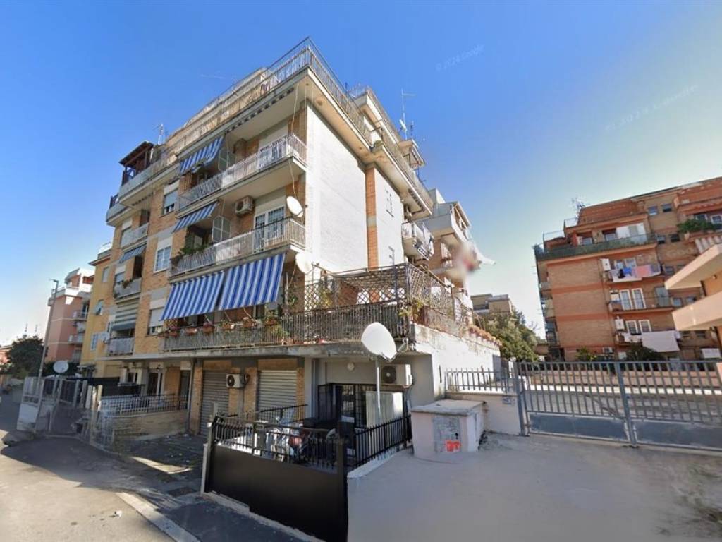 appartamento in vendita a Roma in zona Alessandrino
