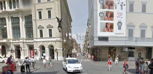 locale commerciale in vendita a Roma in zona Campo Marzio
