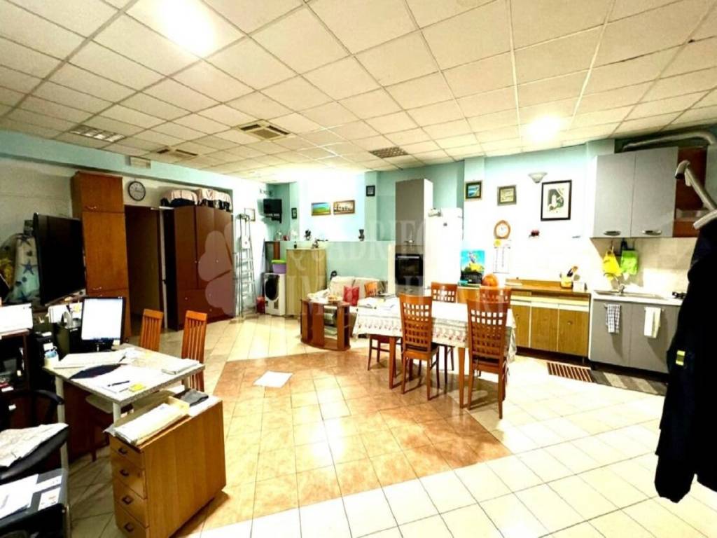 appartamento in vendita a Roma in zona Prenestino-Labicano