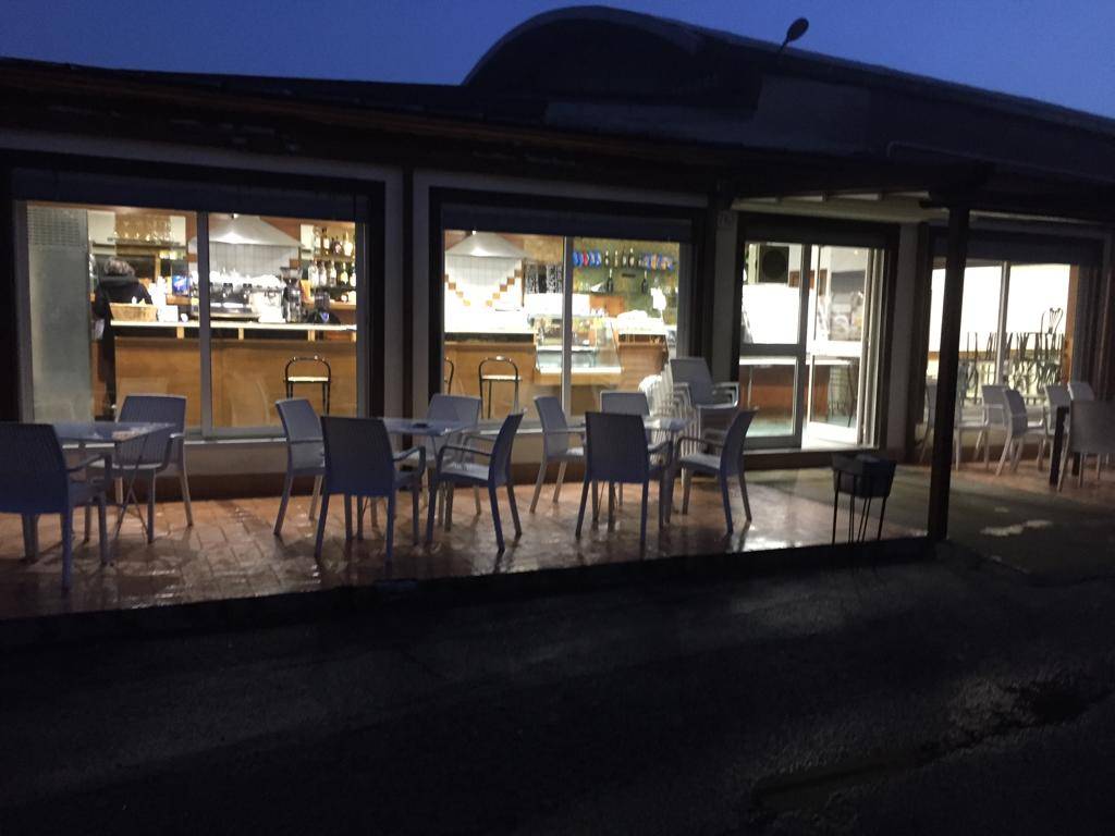 locale commerciale in vendita a Roma