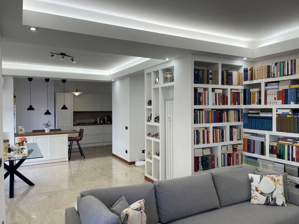 appartamento in vendita a Roma in zona Portuense