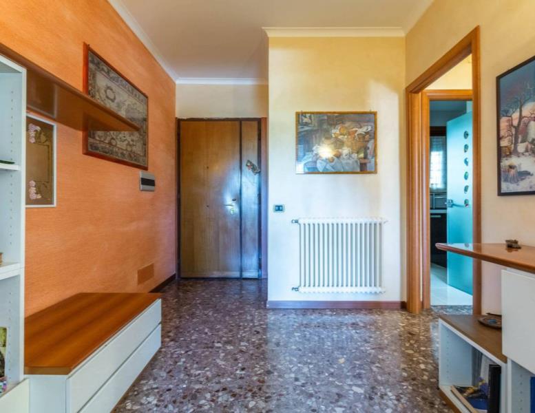 appartamento in vendita a Roma in zona EUR