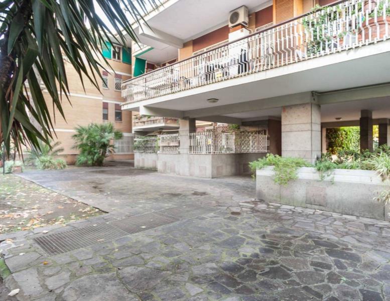 appartamento in vendita a Roma in zona Gianicolense