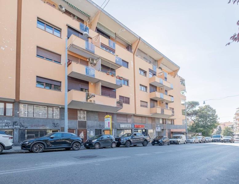 appartamento in vendita a Roma in zona Rione Prati
