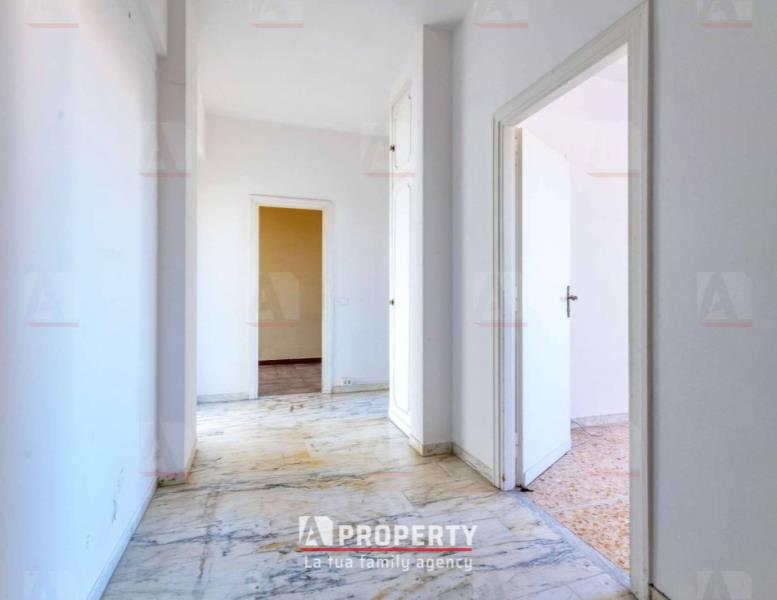 appartamento in vendita a Roma in zona Ostiense