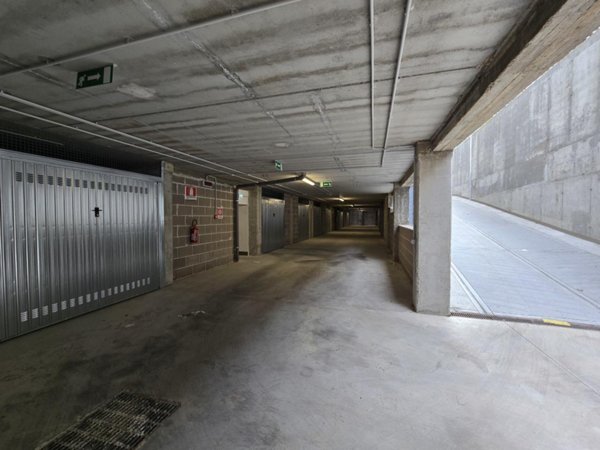 locale commerciale in vendita a Roma