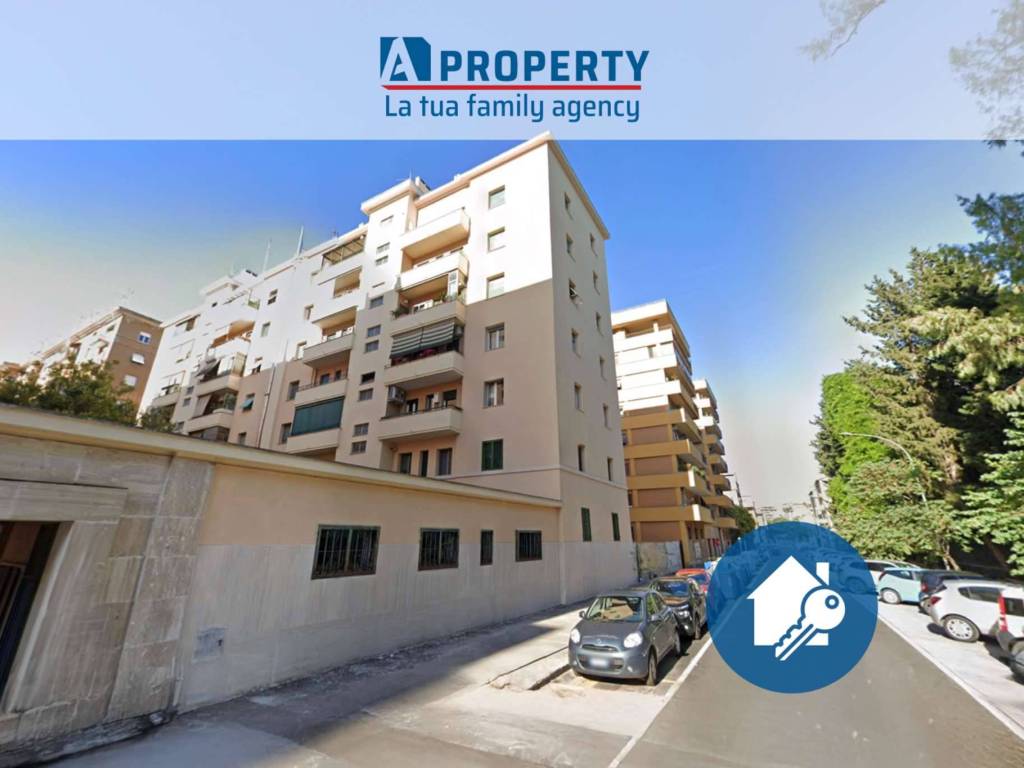 appartamento in vendita a Roma in zona Ostiense