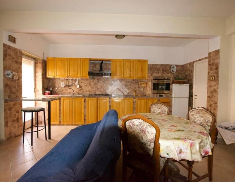 appartamento in vendita a Roma in zona Ostia