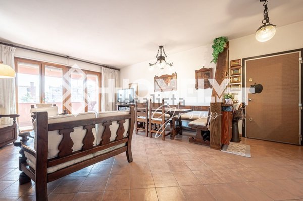 appartamento in vendita a Roma in zona Ardeatino