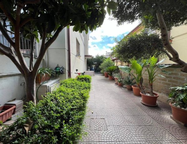 appartamento in vendita a Roma in zona Dragona/Bagnoletto
