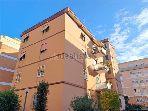 appartamento in vendita a Roma in zona Ostia