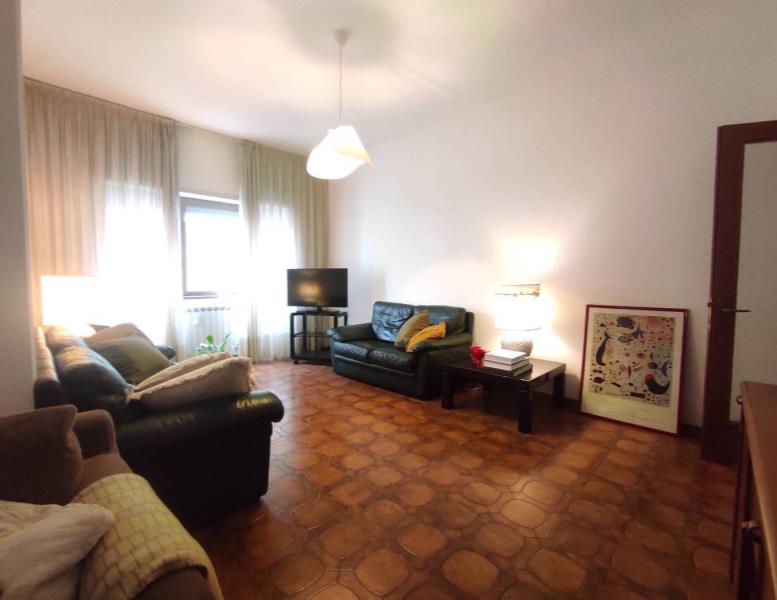 appartamento in vendita a Roma in zona Ostiense