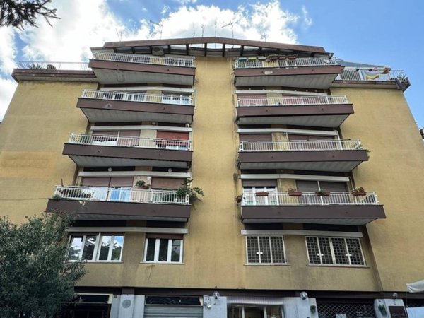 appartamento in vendita a Roma in zona Gianicolense