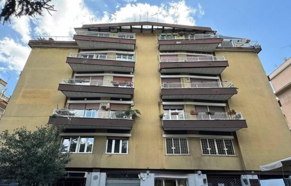 appartamento in vendita a Roma in zona Gianicolense