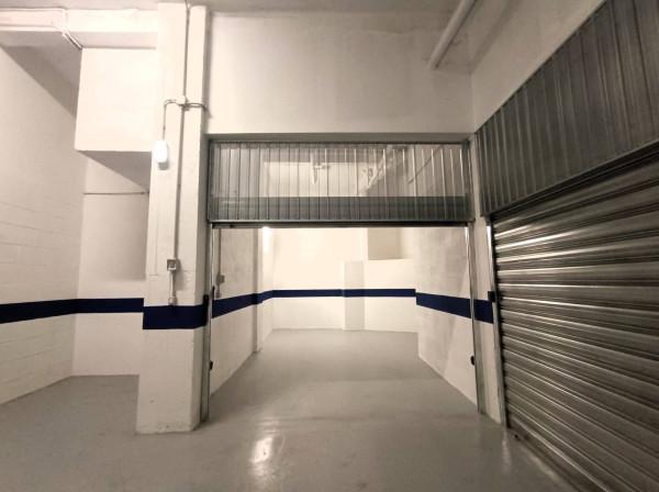 negozio in vendita a Roma in zona Tuscolano