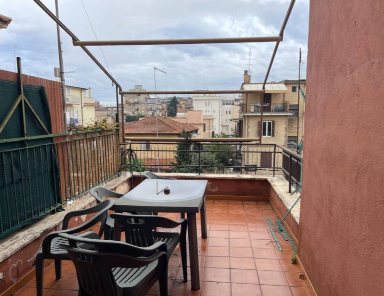 appartamento in vendita a Roma in zona Grottarossa