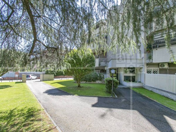 appartamento in vendita a Roma in zona Cinecittà