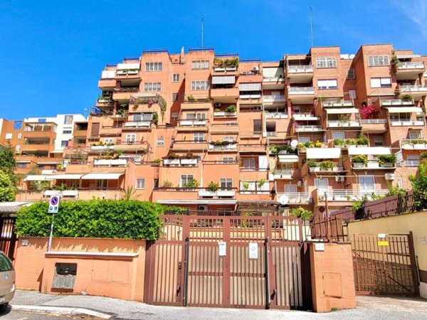 appartamento in vendita a Roma in zona EUR