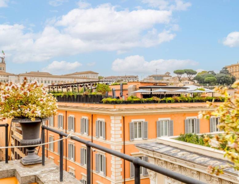 appartamento in vendita a Roma in zona Trevi-Colonna