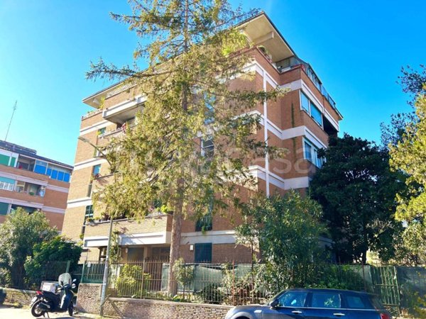 appartamento in vendita a Roma in zona Corviale