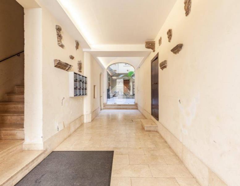 appartamento in vendita a Roma in zona Parione/Sant'Eustachio