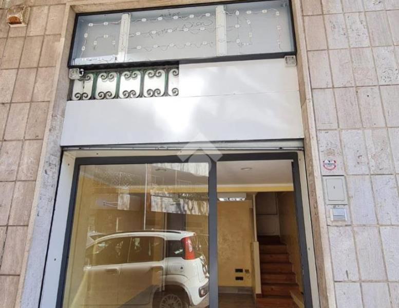 appartamento in vendita a Roma in zona Della Vittoria