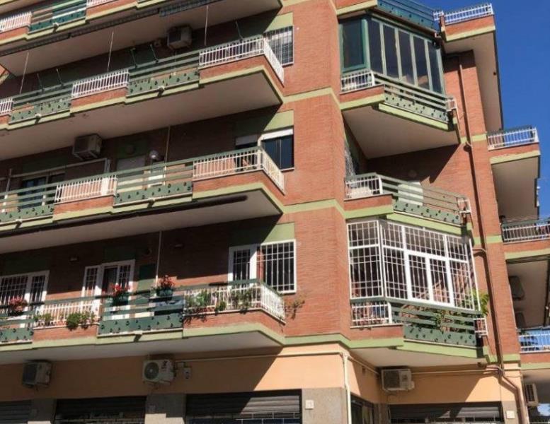 appartamento in vendita a Roma in zona Portuense