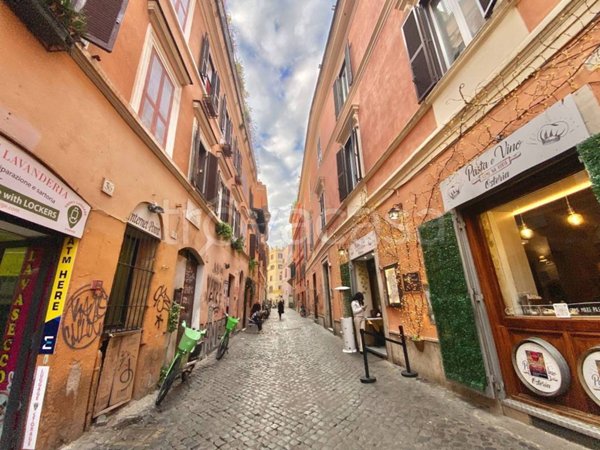 appartamento in vendita a Roma in zona Trastevere