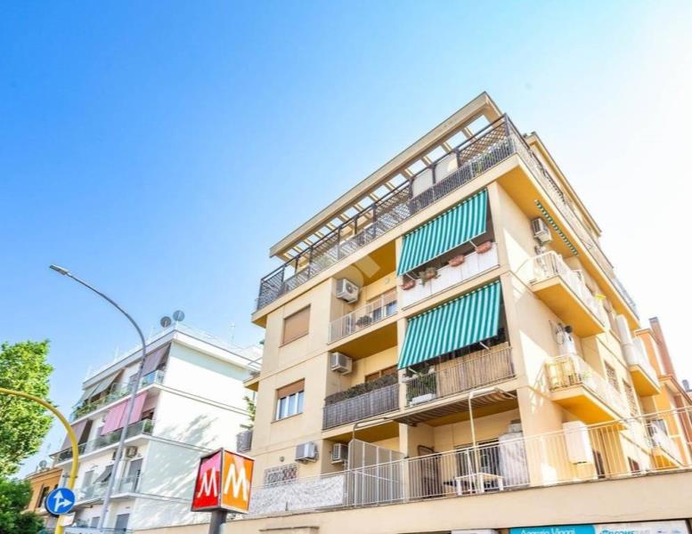 appartamento in vendita a Roma in zona Primavalle
