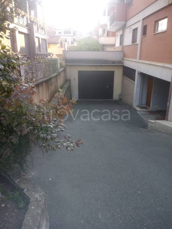 negozio in vendita a Roma in zona Gianicolense