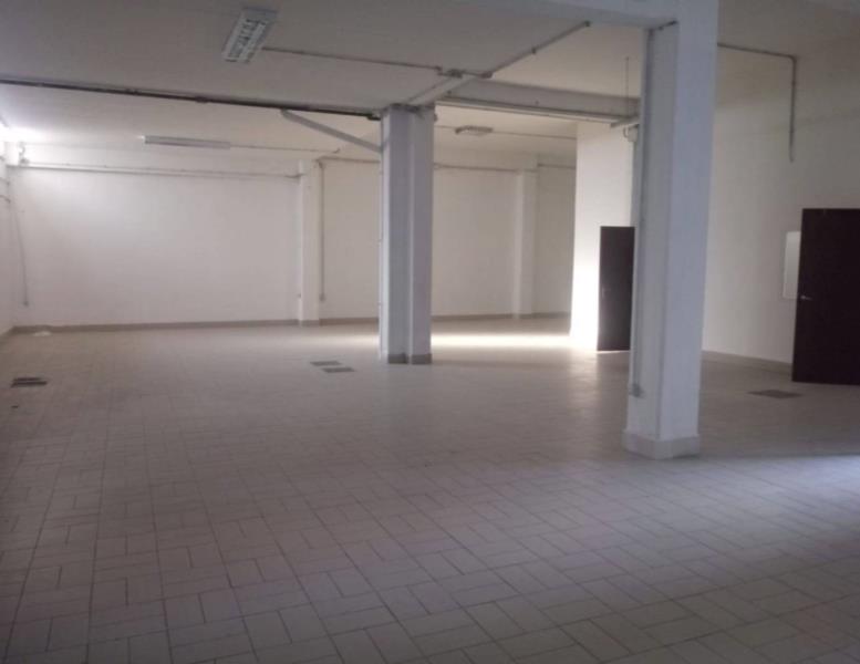 locale commerciale in vendita a Roma in zona Gianicolense