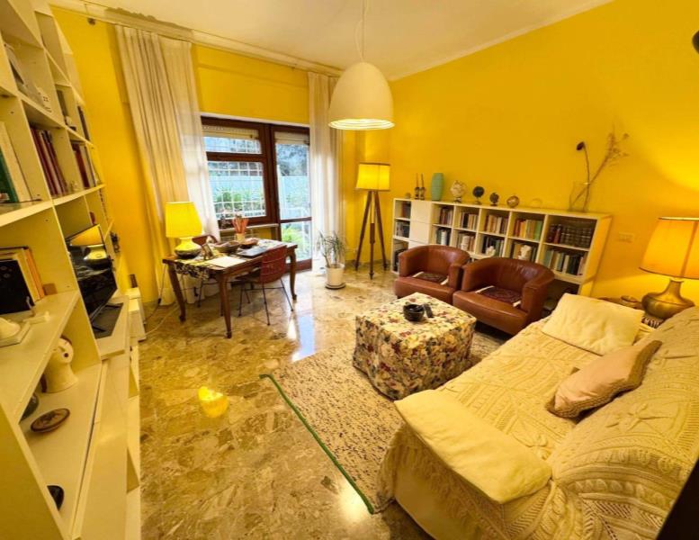 appartamento in vendita a Roma in zona Tuscolano