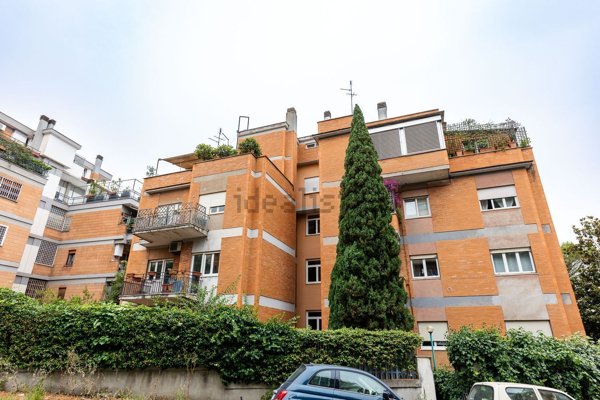 appartamento in vendita a Roma in zona Tor di Quinto