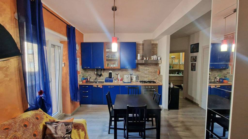 appartamento in vendita a Roma in zona Don Bosco