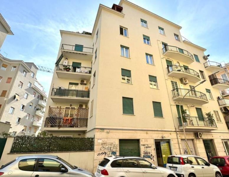 appartamento in vendita a Roma in zona Gianicolense