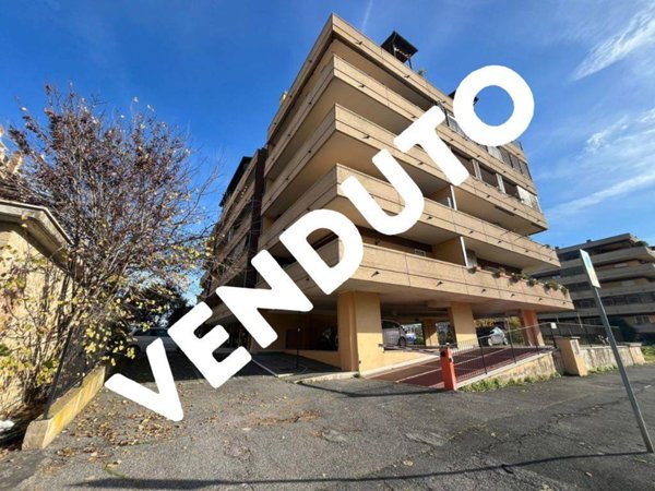 appartamento in vendita a Roma in zona Ponte di Nona