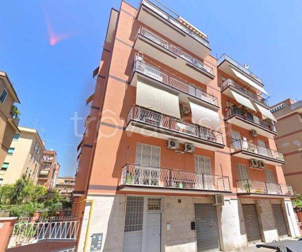 appartamento in vendita a Roma in zona Prenestino-Centocelle