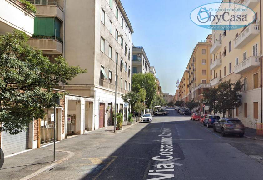 appartamento in vendita a Roma in zona Ostiense