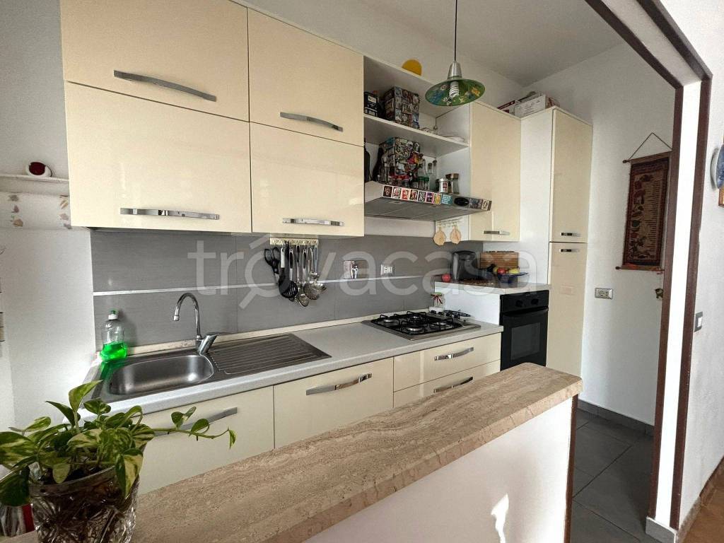 appartamento in vendita a Roma in zona Tomba di Nerone