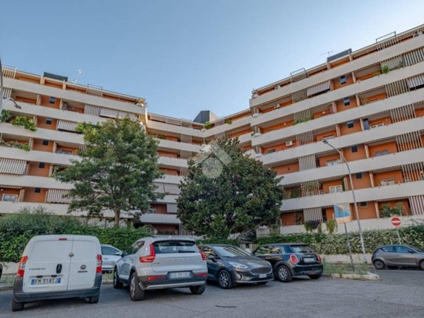 appartamento in vendita a Roma in zona Giuliano Dalmata